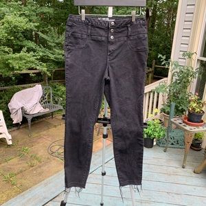 No Boundaries high rise black skinny jeans